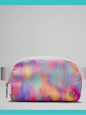 Lululemon Everywhere Belt
Bag NWT in "Prism Wash Print
Multi/Vapor" Tie-Dye 1L